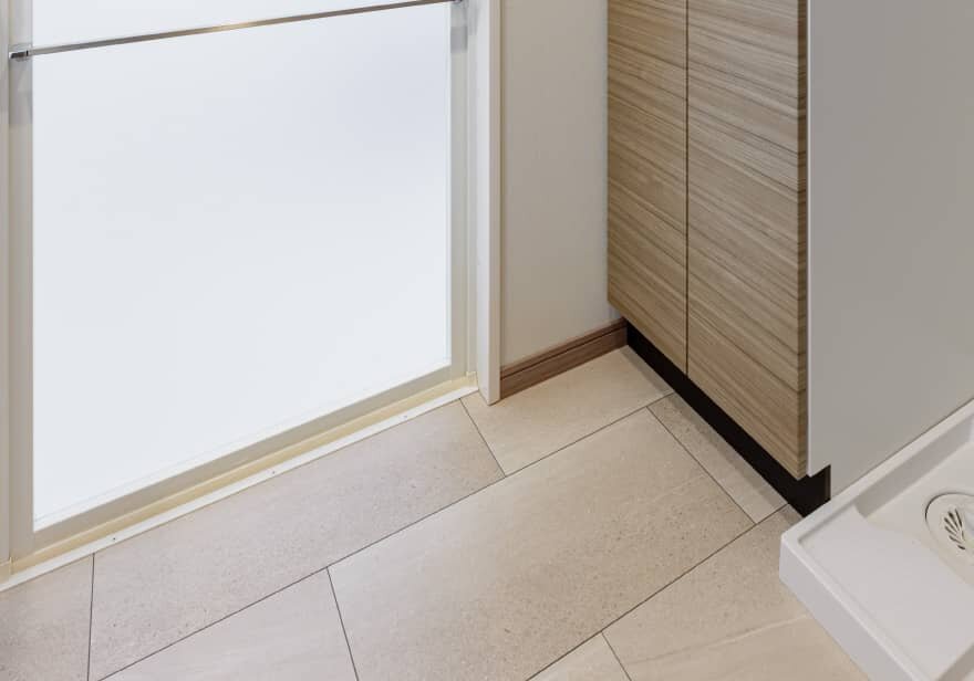 キープクリーンドア
（ドア外タオル掛け付）