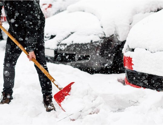 雪かきの負担を軽減するロードヒーティング
