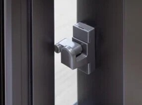 指はさみ防止ストッパー