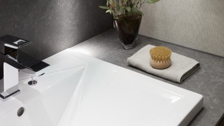 フィオレストーン