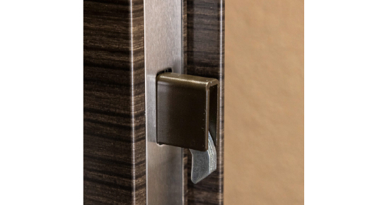 鎌デットボルト錠