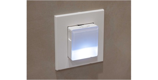 フットライト［取外しタイプ足元保安灯］