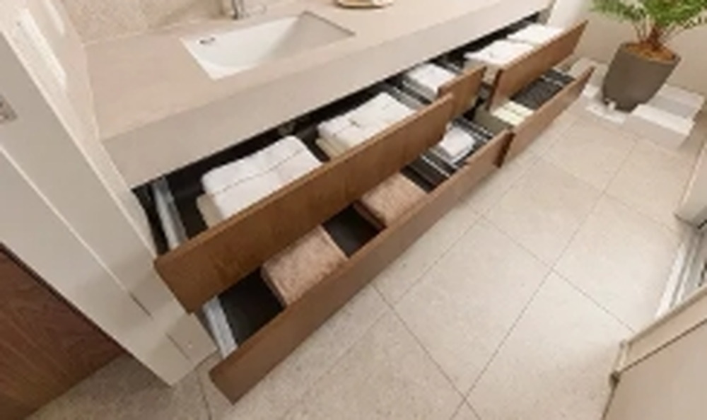 キャビネット収納