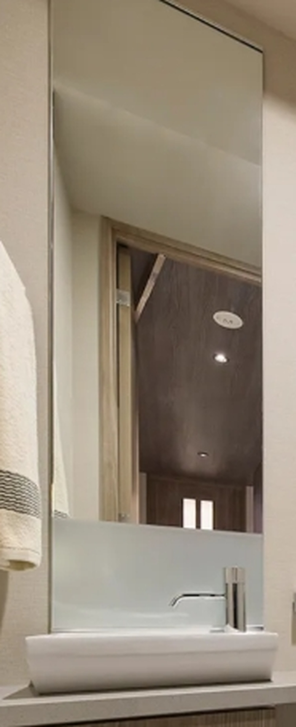 トイレカウンター鏡
