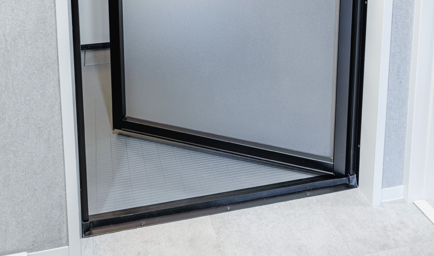 リフレイムドア