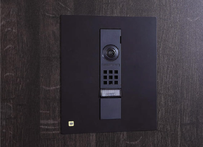 住戸玄関前カメラ