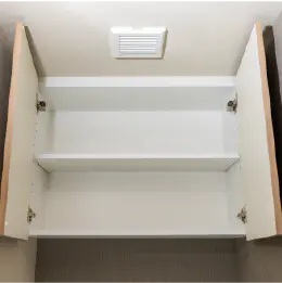 トイレ吊戸収納