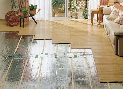 ガス温水床暖房