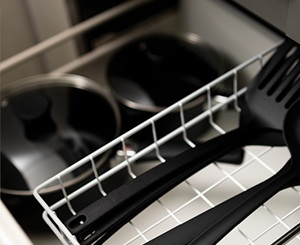 引き出し内ワイヤー収納