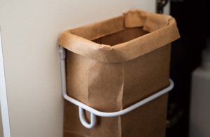 ダストバックハンガー