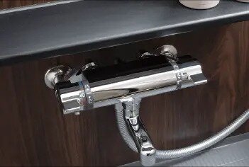 サーモスタット付混合水栓&浴室カウンター