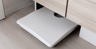 ヘルスメーター収納スペース