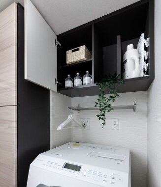 洗濯機パン上部吊収納