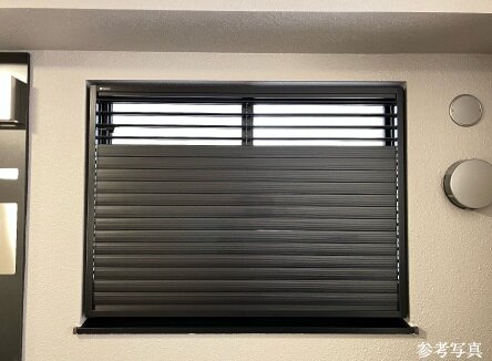 可動式ルーバー面格子