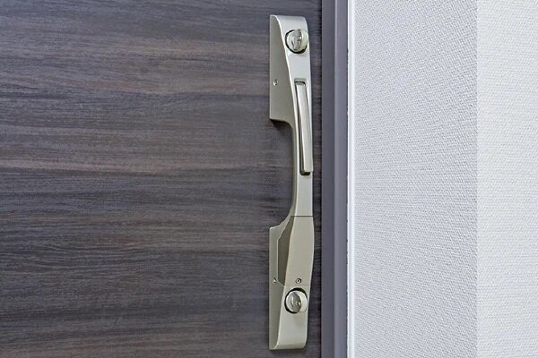 ダブルロック・プッシュプルハンドル