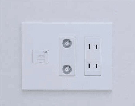 マルチメディアコンセント