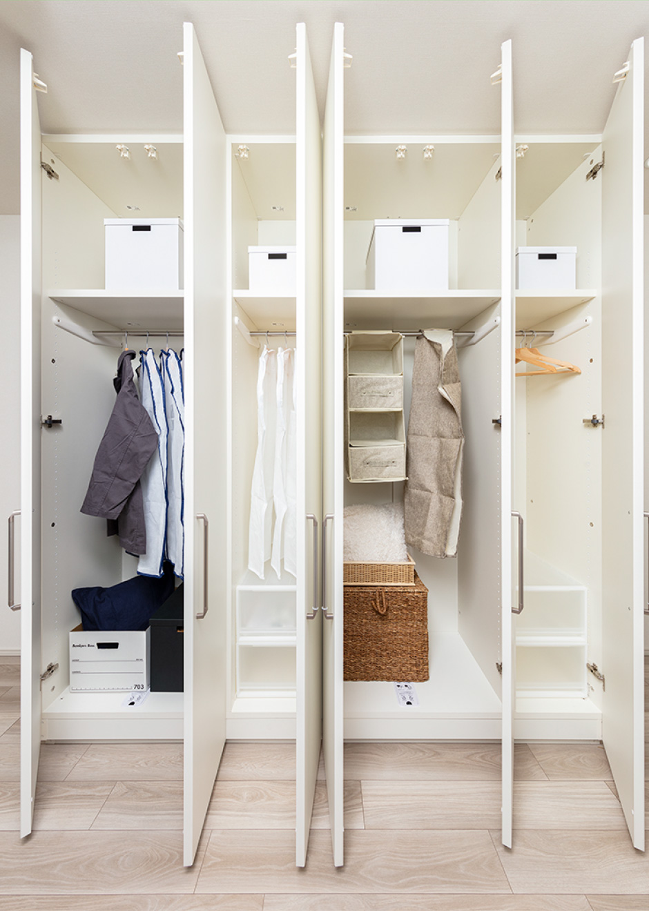 可動間仕切り収納