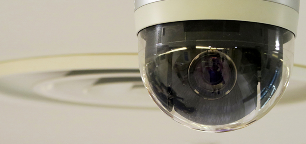 防犯カメラ