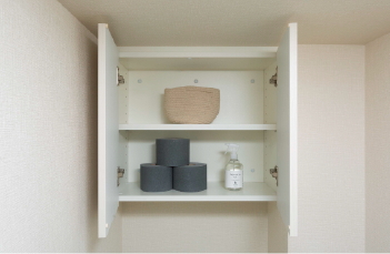 トイレ吊戸棚