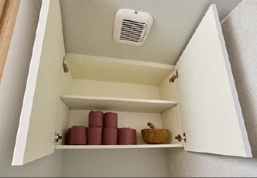 トイレ吊戸棚