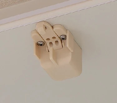 耐震ラッチ
