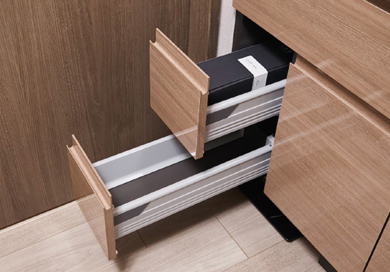 ブルモーション機能付きスライド収納