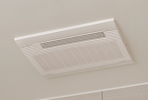 浴室換気暖房乾燥機