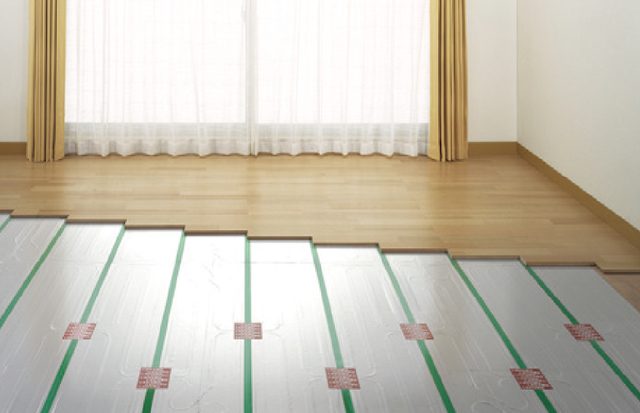 ガス温水床暖房システム