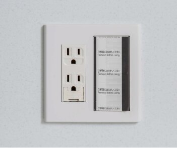 天板上スイッチ、コンセント