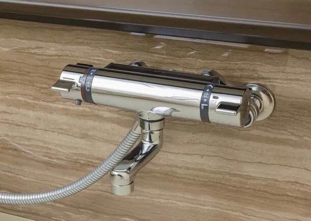 サーモスタット付混合水栓&浴室カウンター