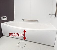 出入りがしやすいユニットバス