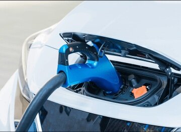 機械式駐車場15パレット中の
9パレット分にEV充電器を設置