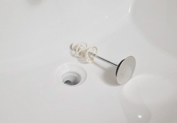 フランジレス排水口