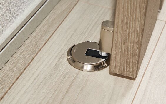 回転式ドアキャッチャー