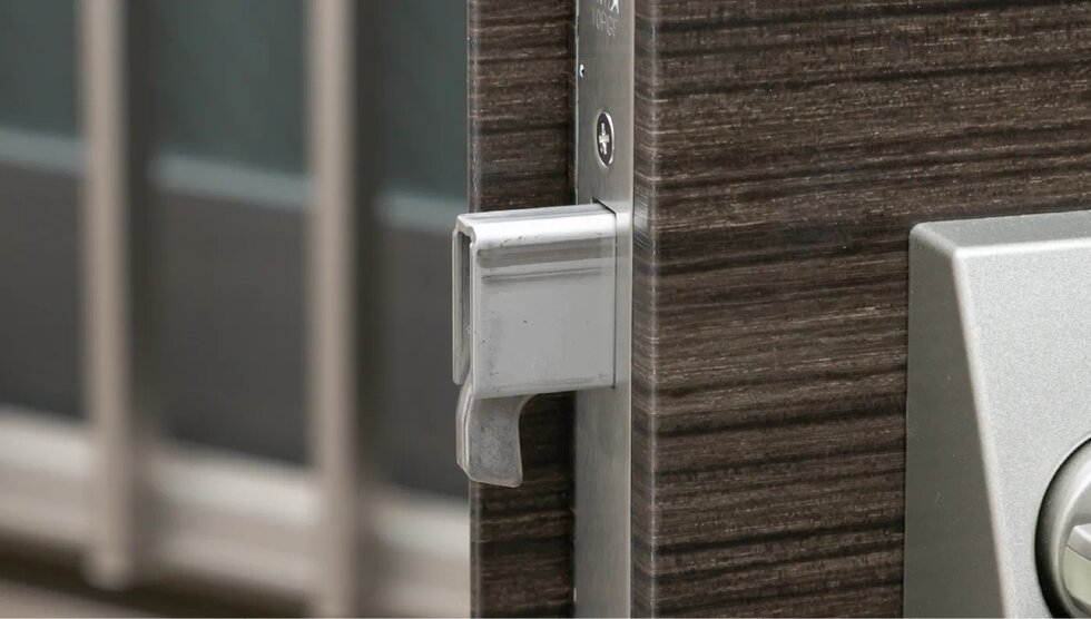 鎌式デッドボルト