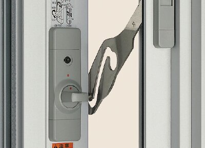 開口制限付窓