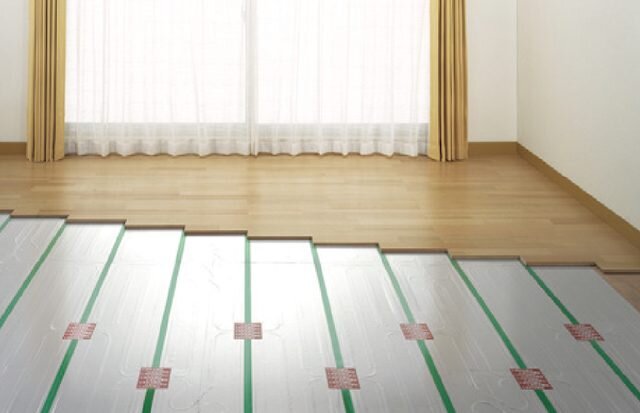 ガス温水床暖房システム