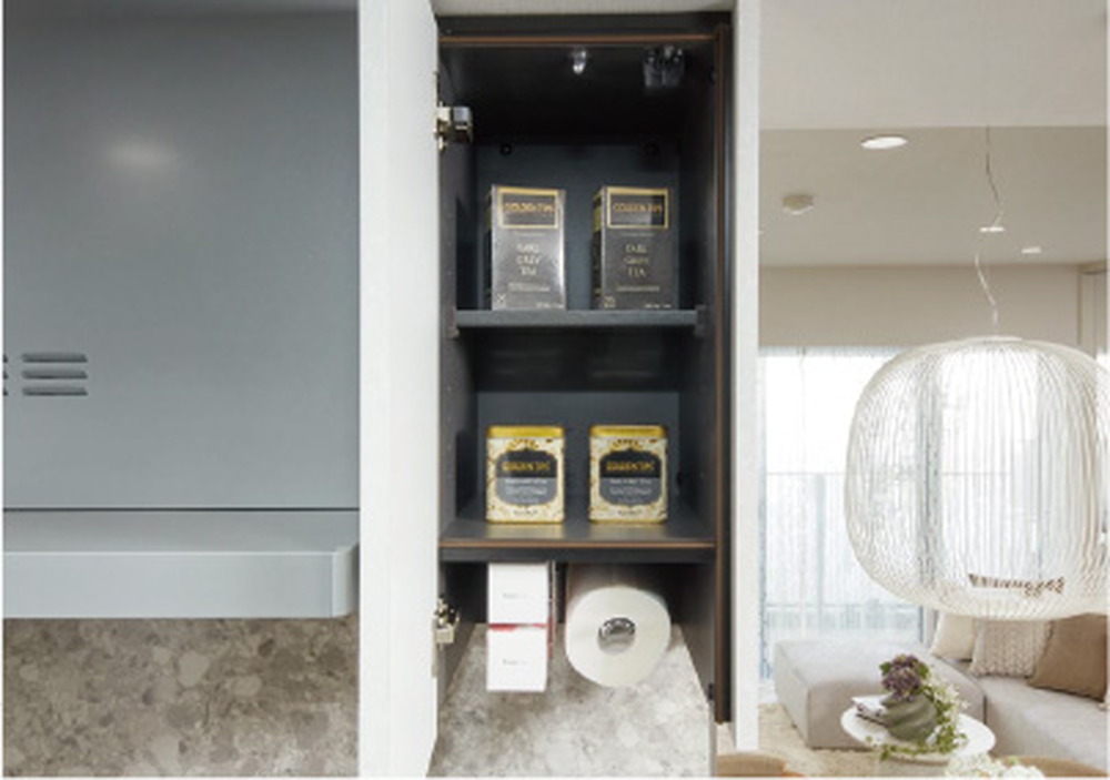 ストレージハンガー付き吊戸棚