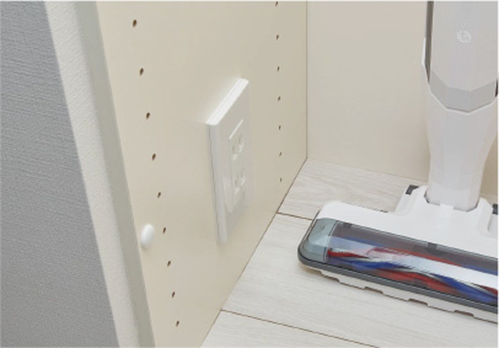 物入内コンセント