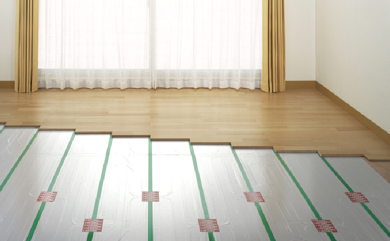 ガス温水床暖房