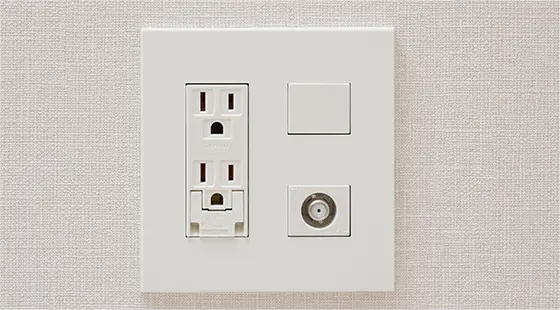 マルチメディアコンセント