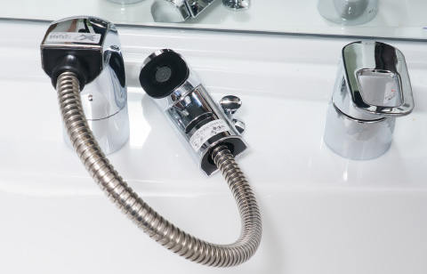 シングルレバー
シャワー水栓