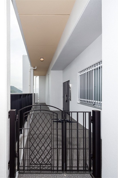 戸建て感覚のプライベートポーチをプラン。
＜A・F・Gタイプ＞