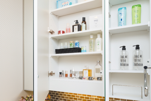 デザインミラー収納