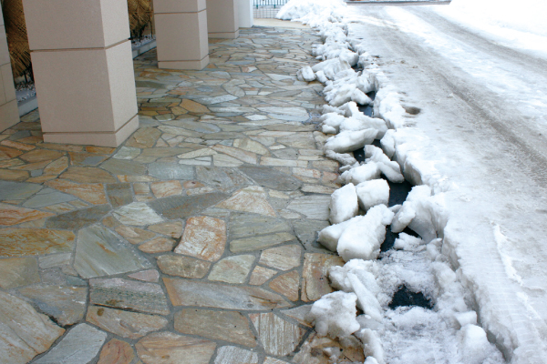 冬も安心のロードヒーティング