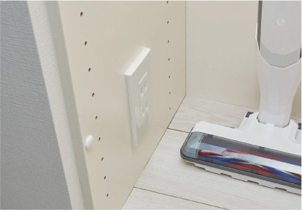 物入内コンセント