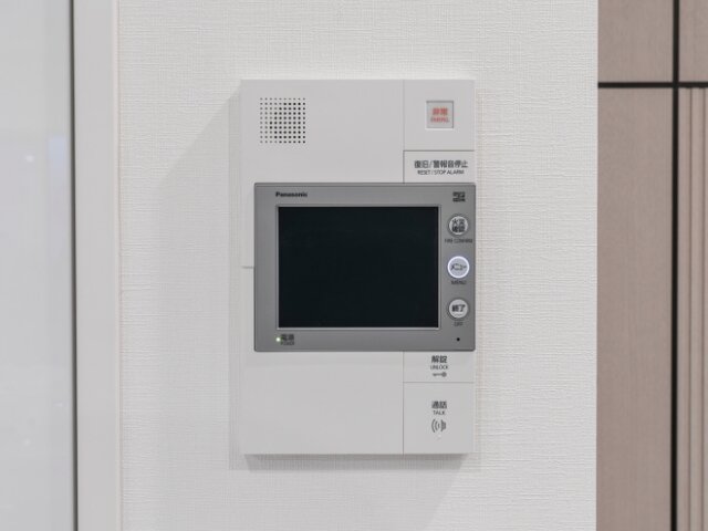 ハンズフリーカラーモニター付
セキュリティインターホン