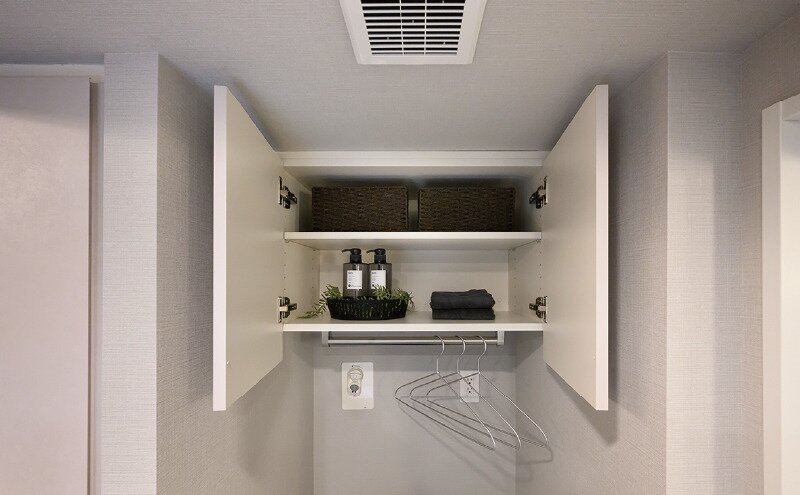 ランドリー上部吊戸棚