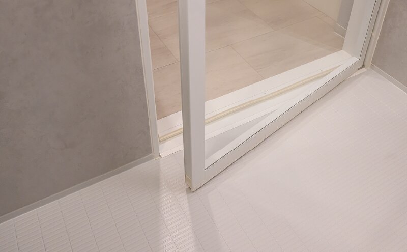 リフレイムドア