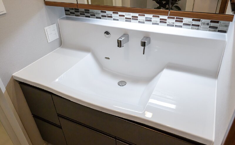 ハイバックタイプの洗面化粧台